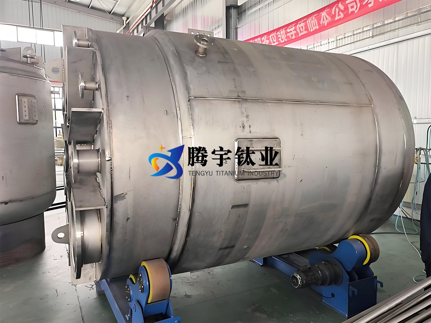 鈦設(shè)備廠家談強酸/堿介質(zhì)用鈦儲罐的關(guān)鍵制造工藝和采購建議